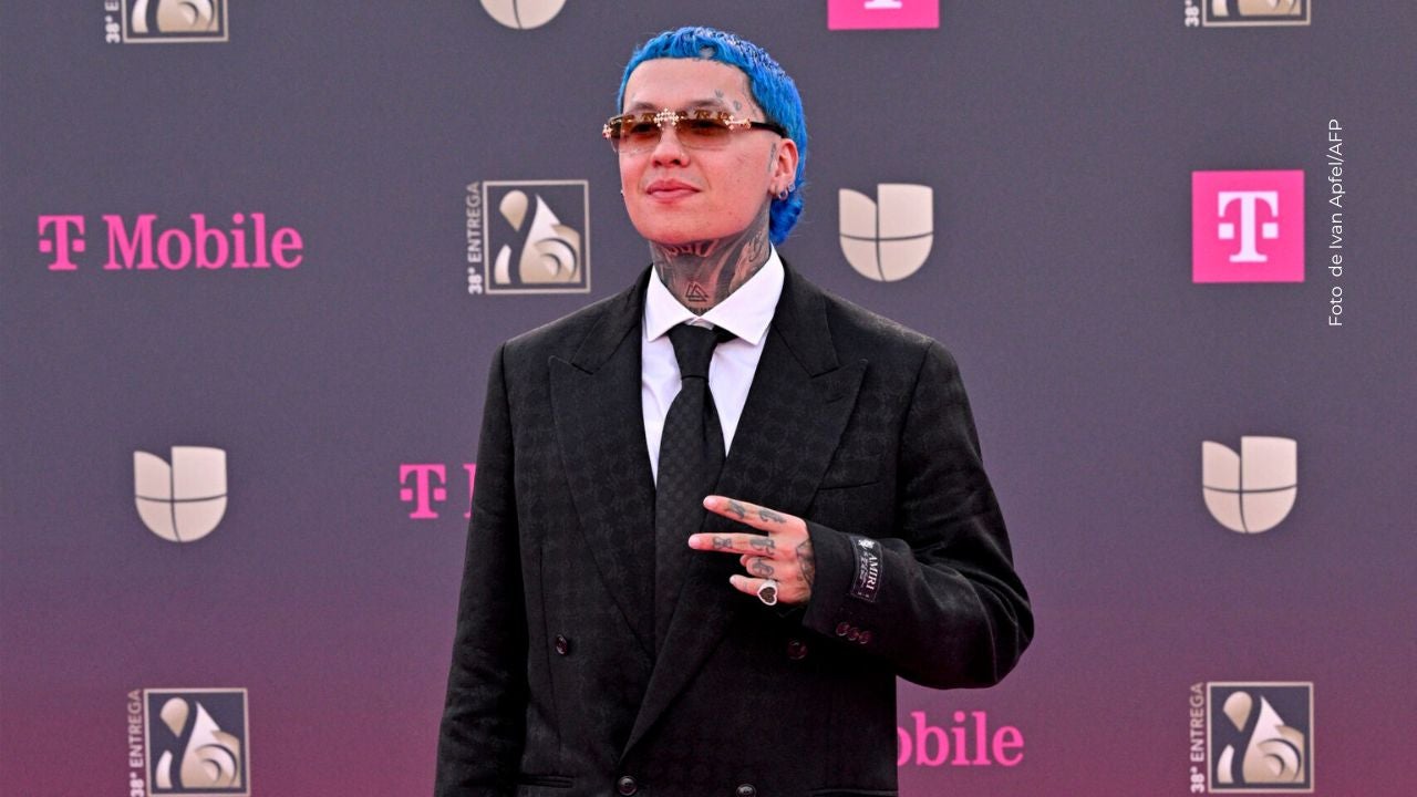 Blessd enfrenta rumores de infidelidad.