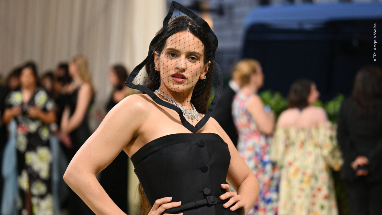 La Rosalía causa preocupación tras detener concierto por complicaciones de salud: ¿qué reveló?