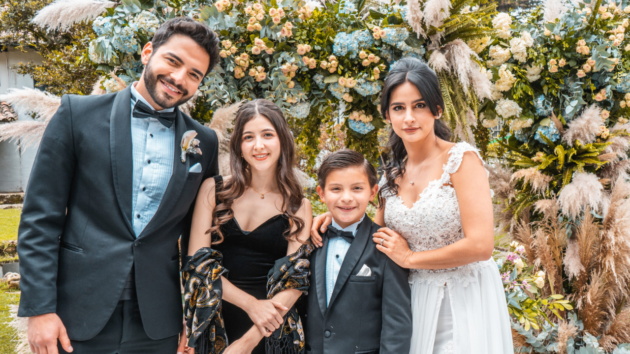 Él es Gabriel Bureau, con quien se casó la actriz María Manuela Gómez de Enfermeras