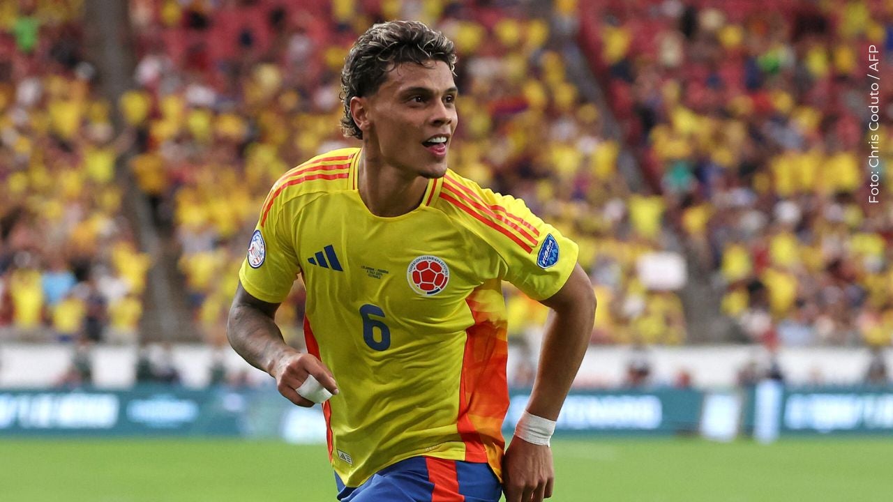 Joven genera sensación en redes sociales por su parecido con Richard Ríos