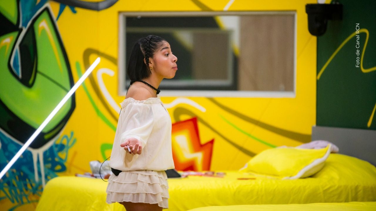 Karola quedó afectada.