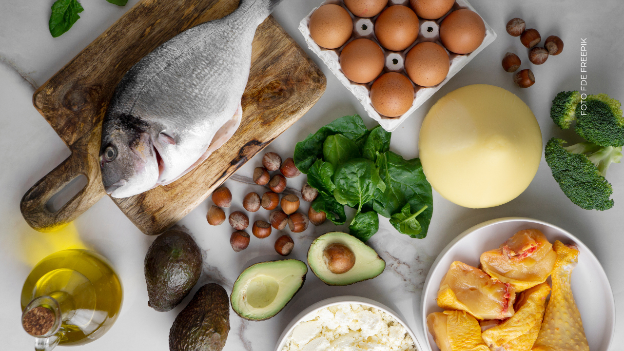 ¿Qué alimentos contienen grasas saludables?