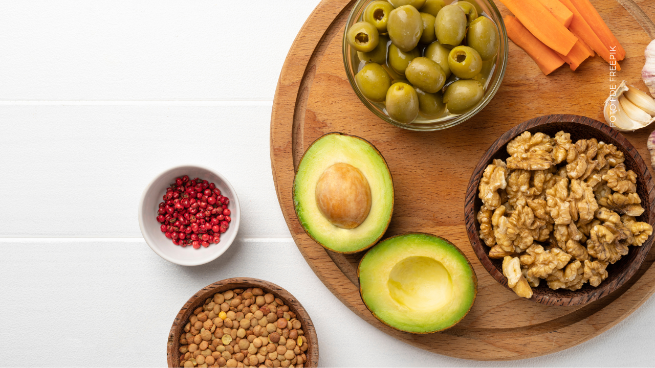 ¿Qué beneficios tiene consumir grasas saludables?