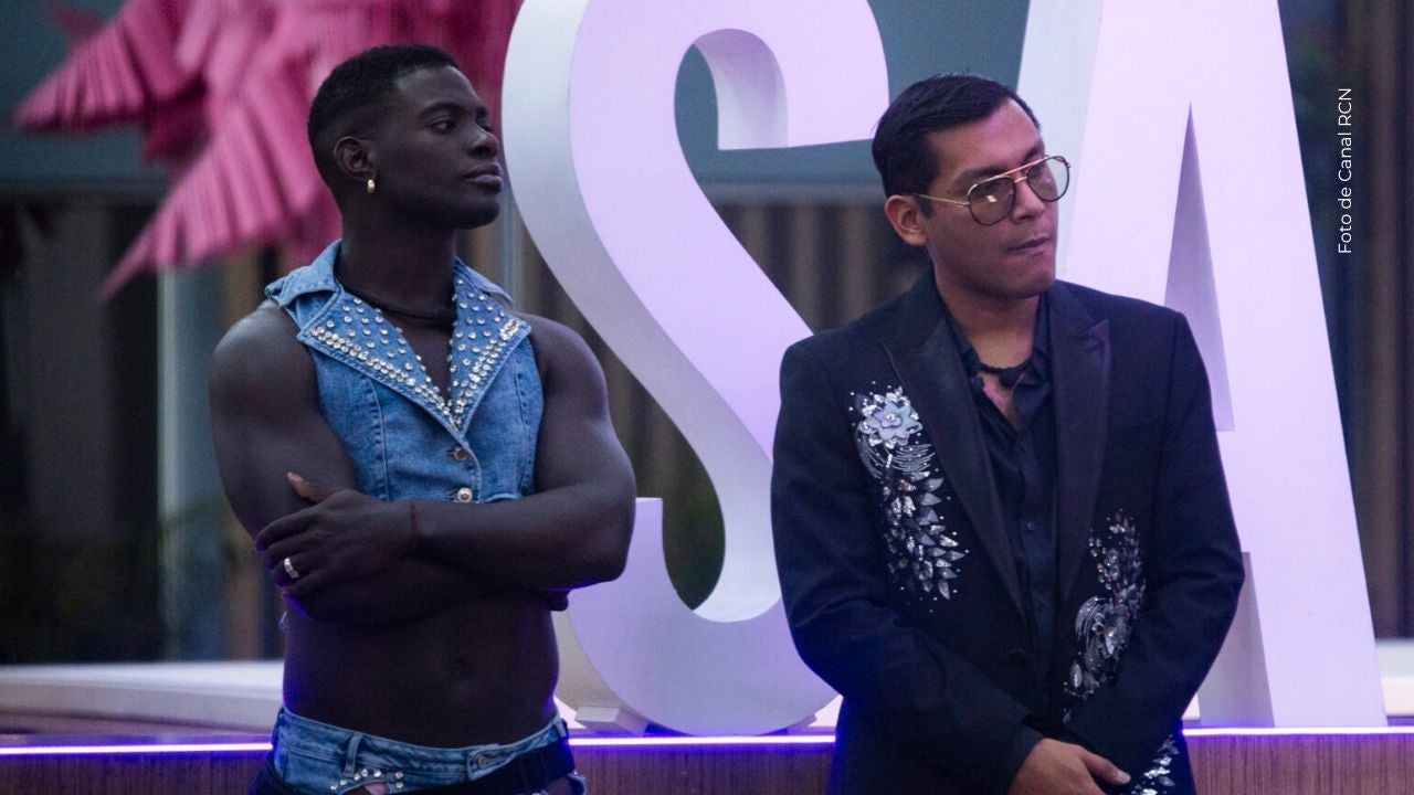 Juanda Caribe contestó la primera llamada.