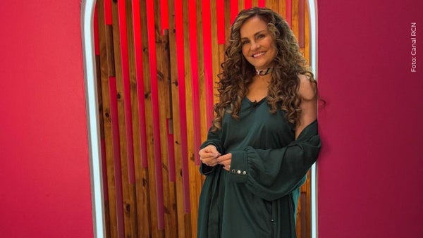 Él es el guapo hijo de Aura Cristina Geithner, la actriz que entrará a La casa de los famosos Colombia