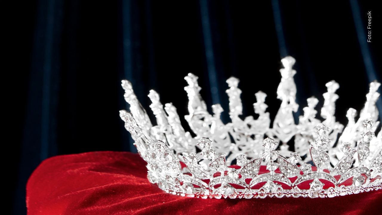 Reina de belleza se vuelve viral tras incidente con sus carillas