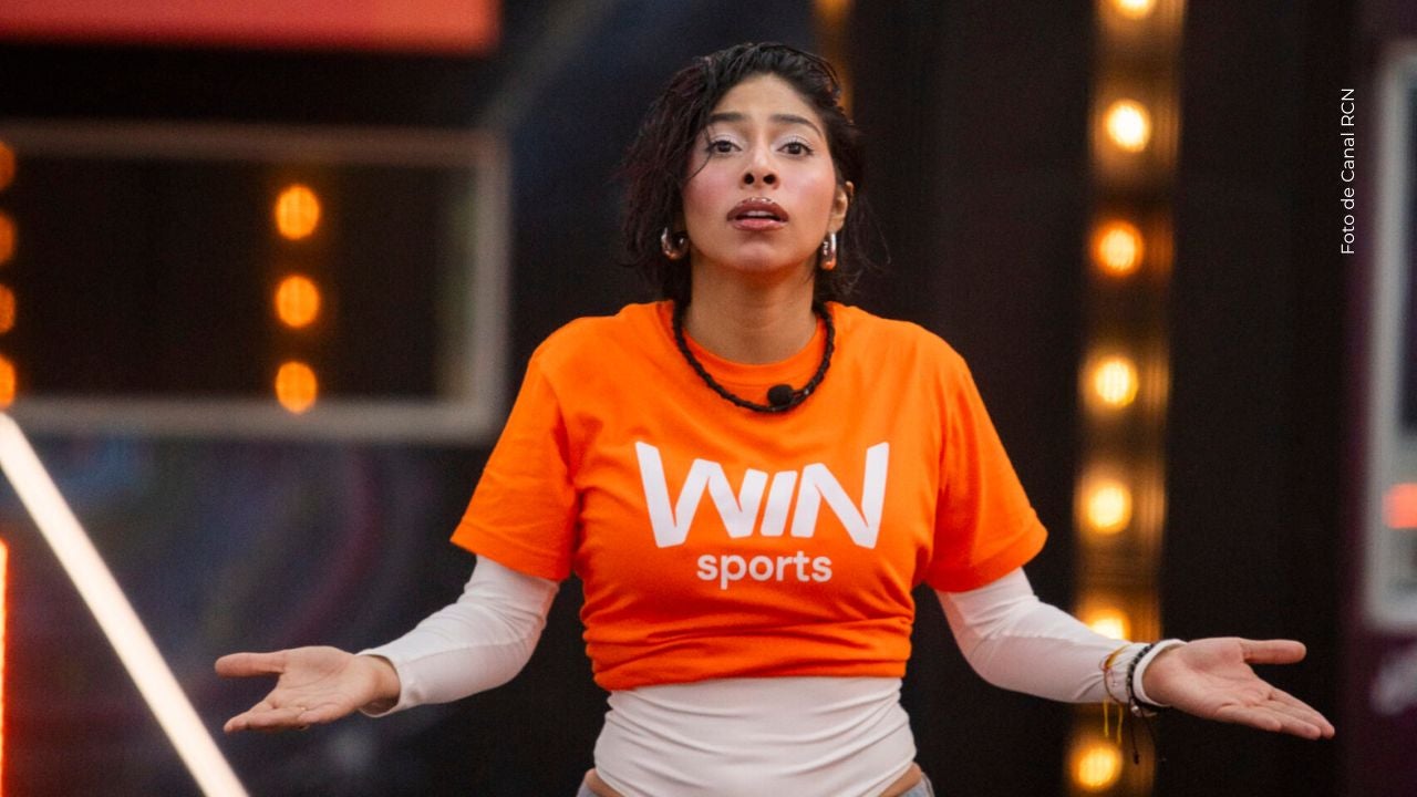 Karola se muestra afectada. 