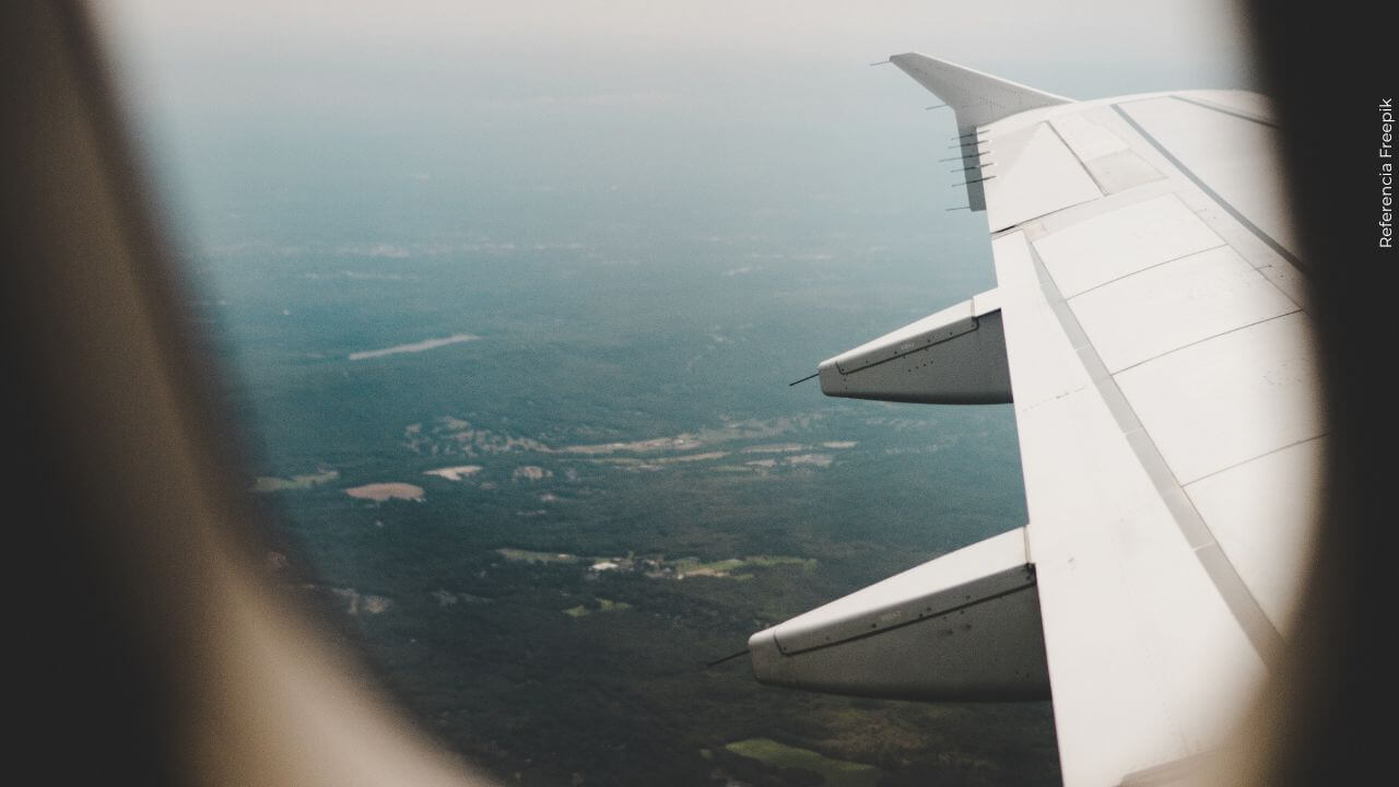Pasajeros de una avión captaron un momento histórico.