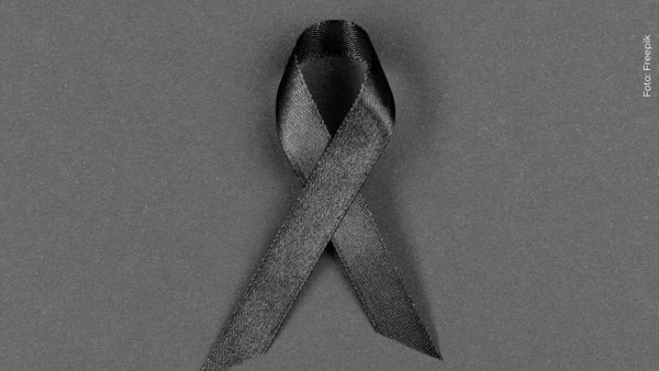 El Rey de las Extensiones lamenta la muerte de su primo, quien falleció muy joven: "mi consejero"