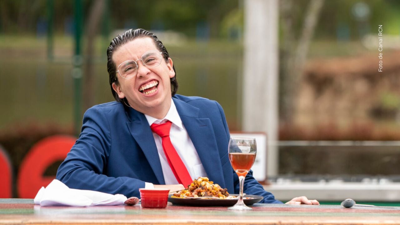 Camilo Sánchez recibe críticas por su relación sentimental.