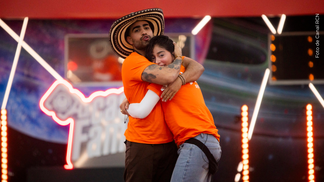 Karola y Eidevin en La casa de los famosos Colombia.