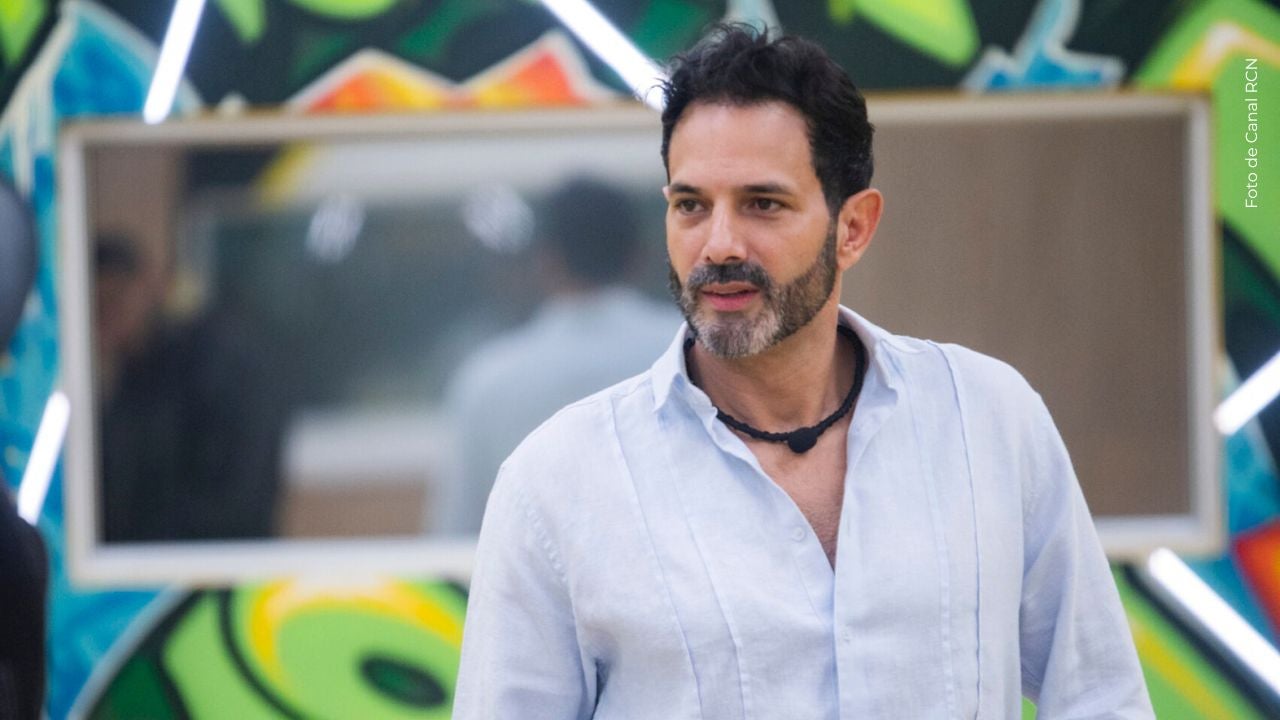 Alejandro Estrada se disculpa con Aura Cristina Geithner.