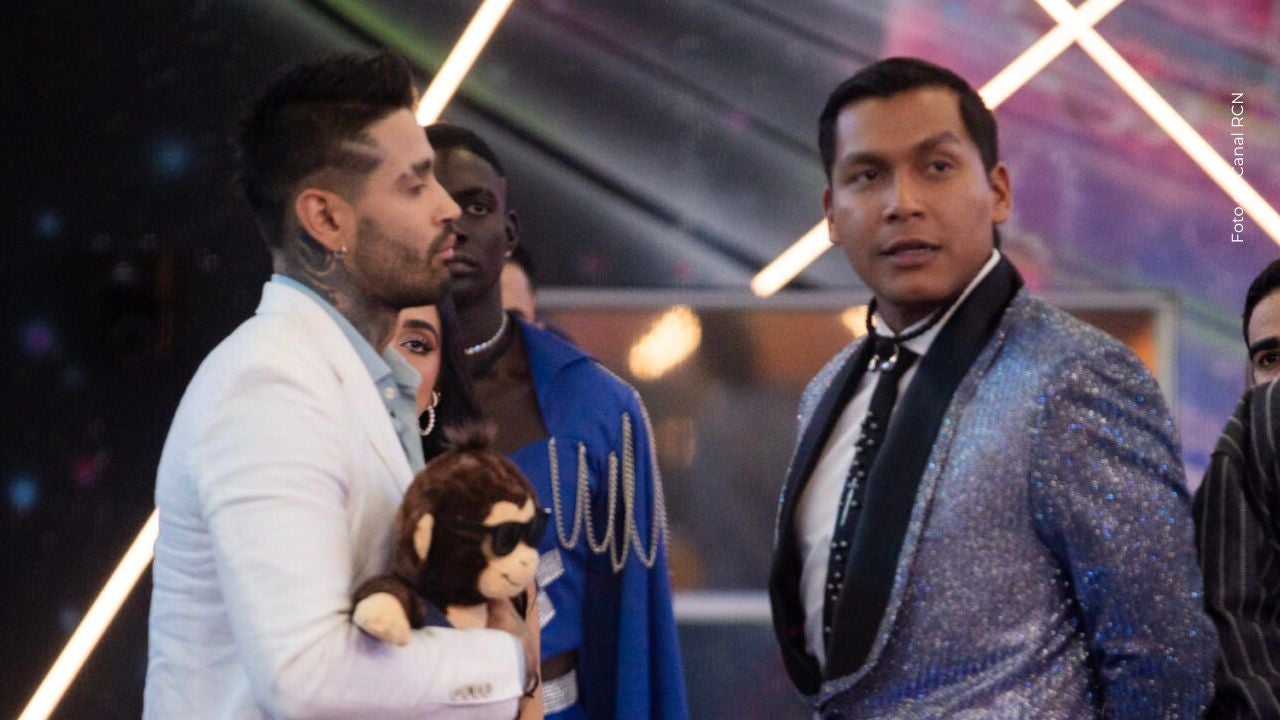 Juanda Caribe y Tebi se insultaron.