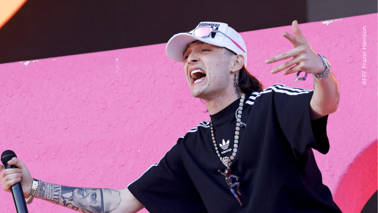 Declaran el día de Peso Pluma en medio de polémica