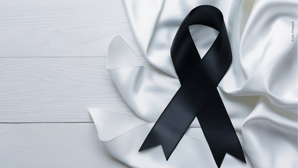 ¡Sentido luto en la música! Falleció reconocido cantante tras padecer de cáncer: ¿quién fue?