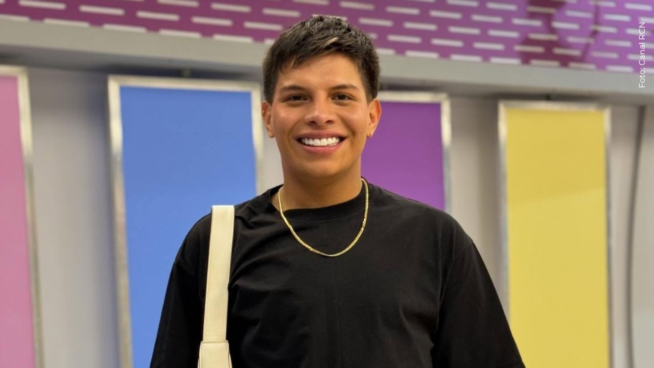 Emiro Navarro reacciona al mensaje que le envió Karola en su cumpleaños.