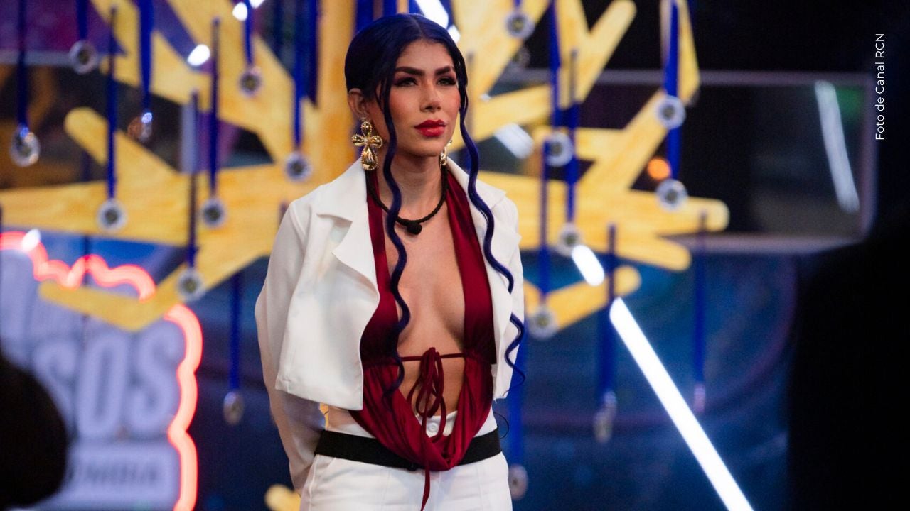 Alexa Torrex no quiere dormir en su habitación. 