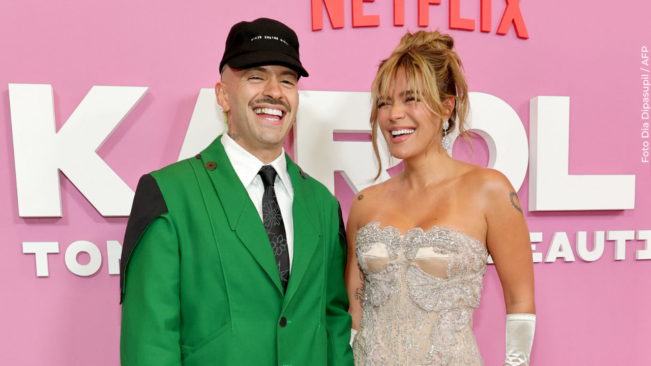 Karol G reveló que le regaló a su expareja una moto