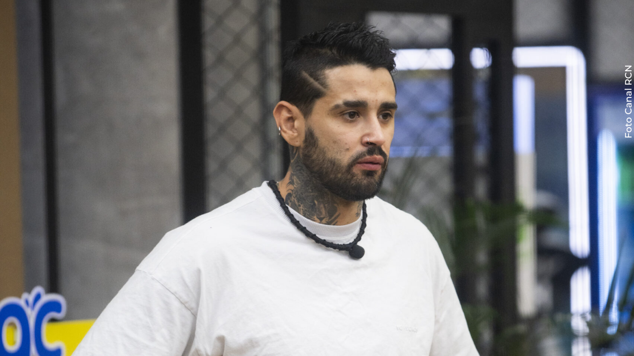 Novia de Tebi toma drástica decisión en redes y enciende las alarmas