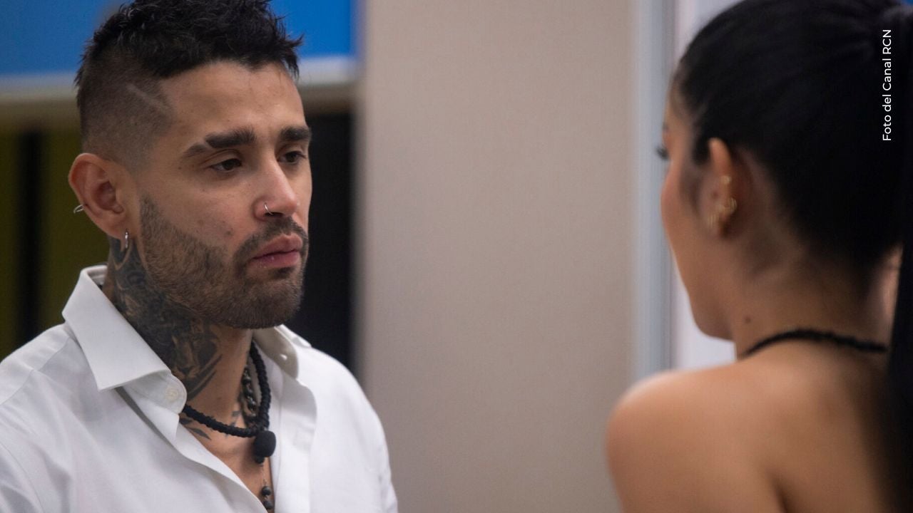 El momento del beso entre Mariana Zapata y Tebi Bernal que sorprendió a Alexa Torrex