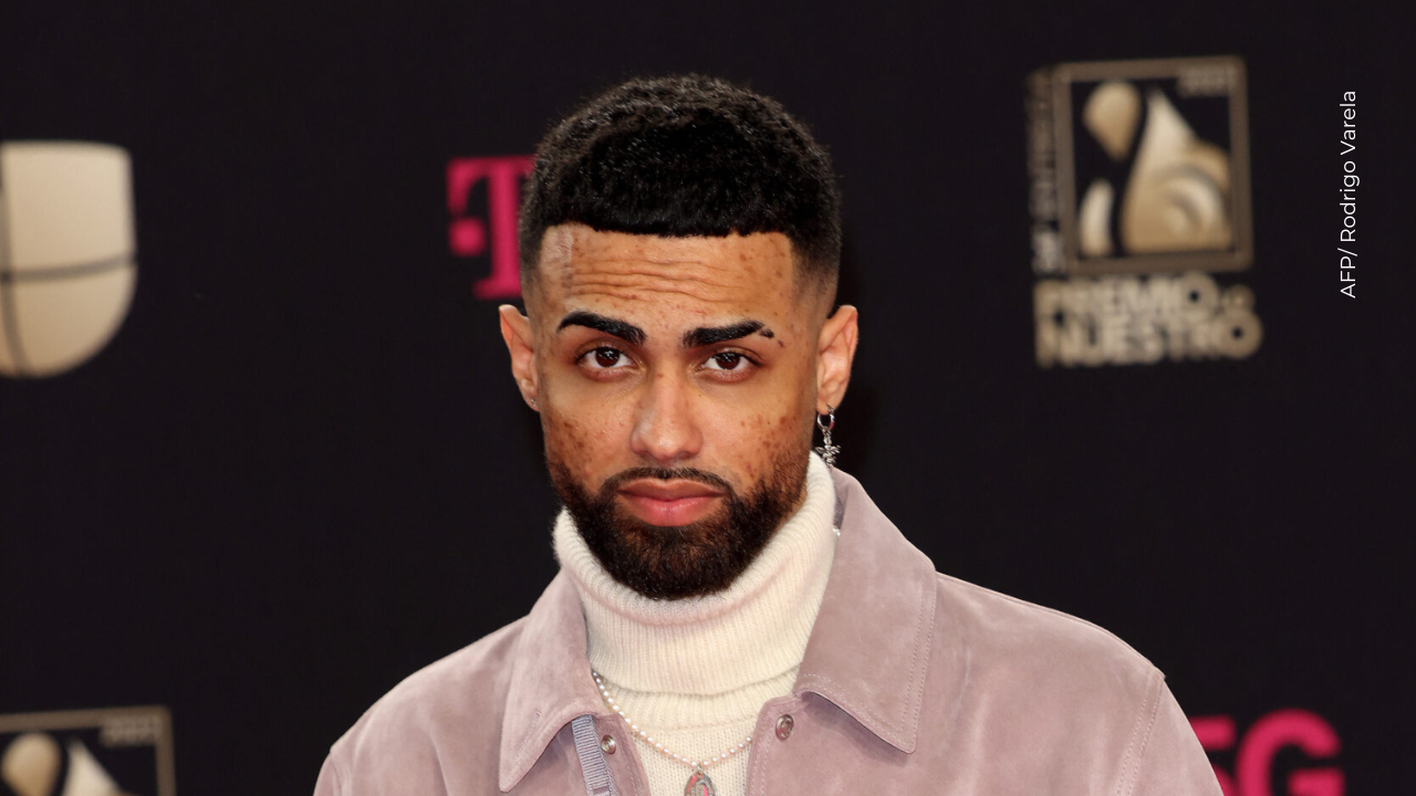 Cantante sale en defensa de Feid y lanzaría críticas a Karol G. (AFP/ VALERIE MACON)