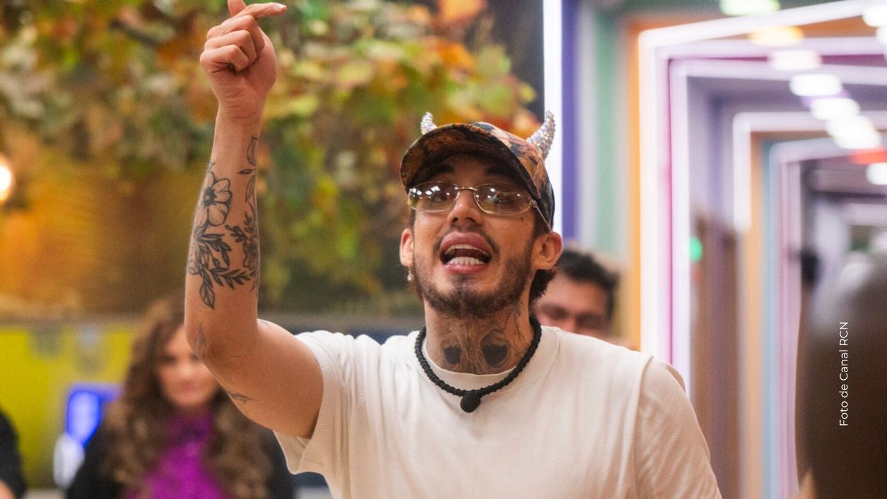 Valentino Lázaro confiesa que extrañará a Karola. 