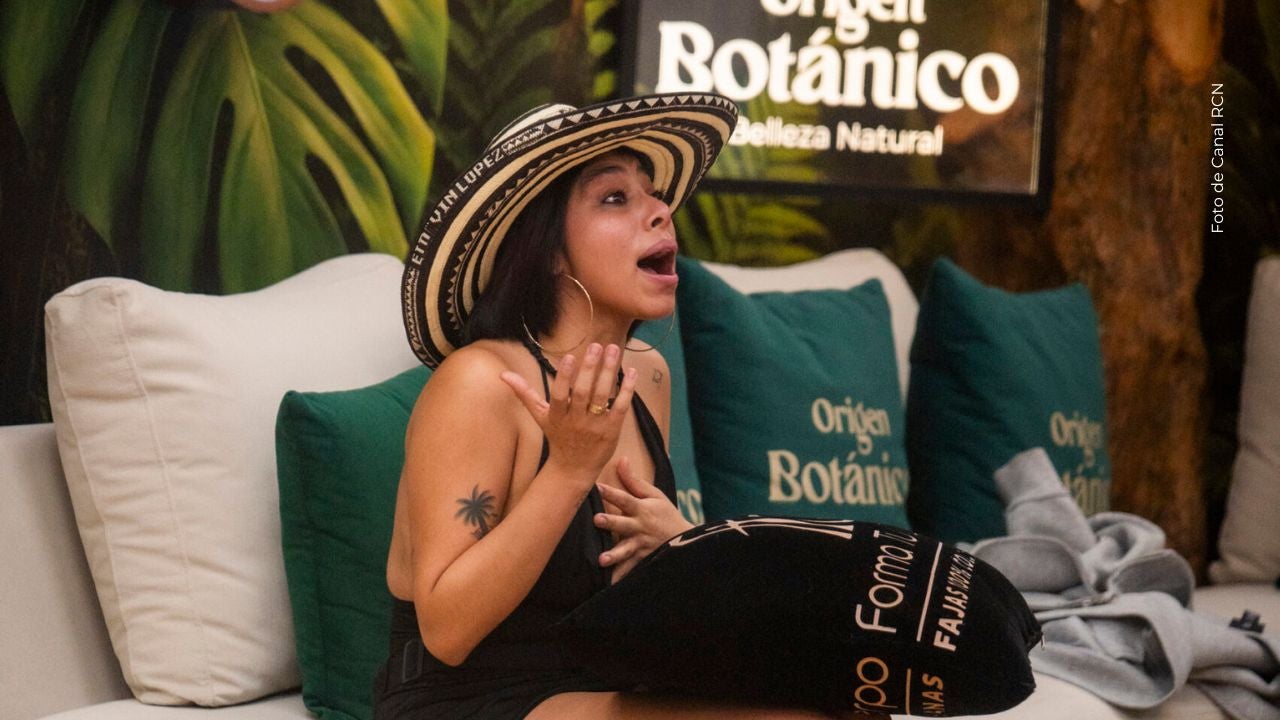 Karola manda contundente mensaje.