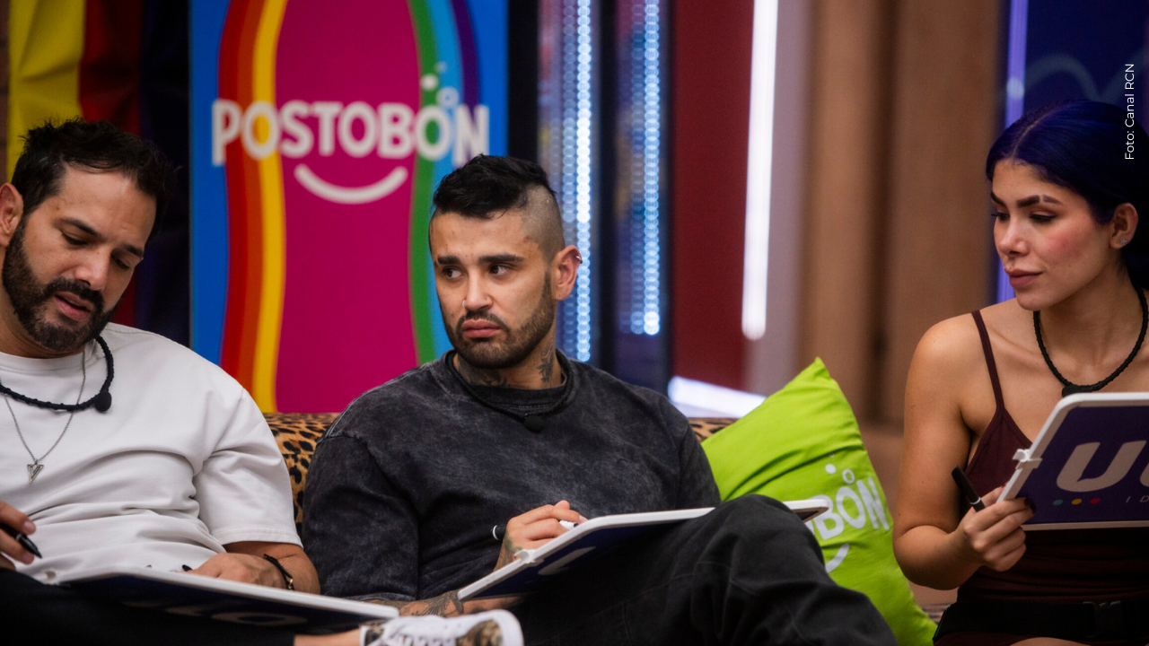 Alexa Torrex y Tebi Bernal se mostraron incómodos con actitudes de Alejandro Estrada: ¿por qué?