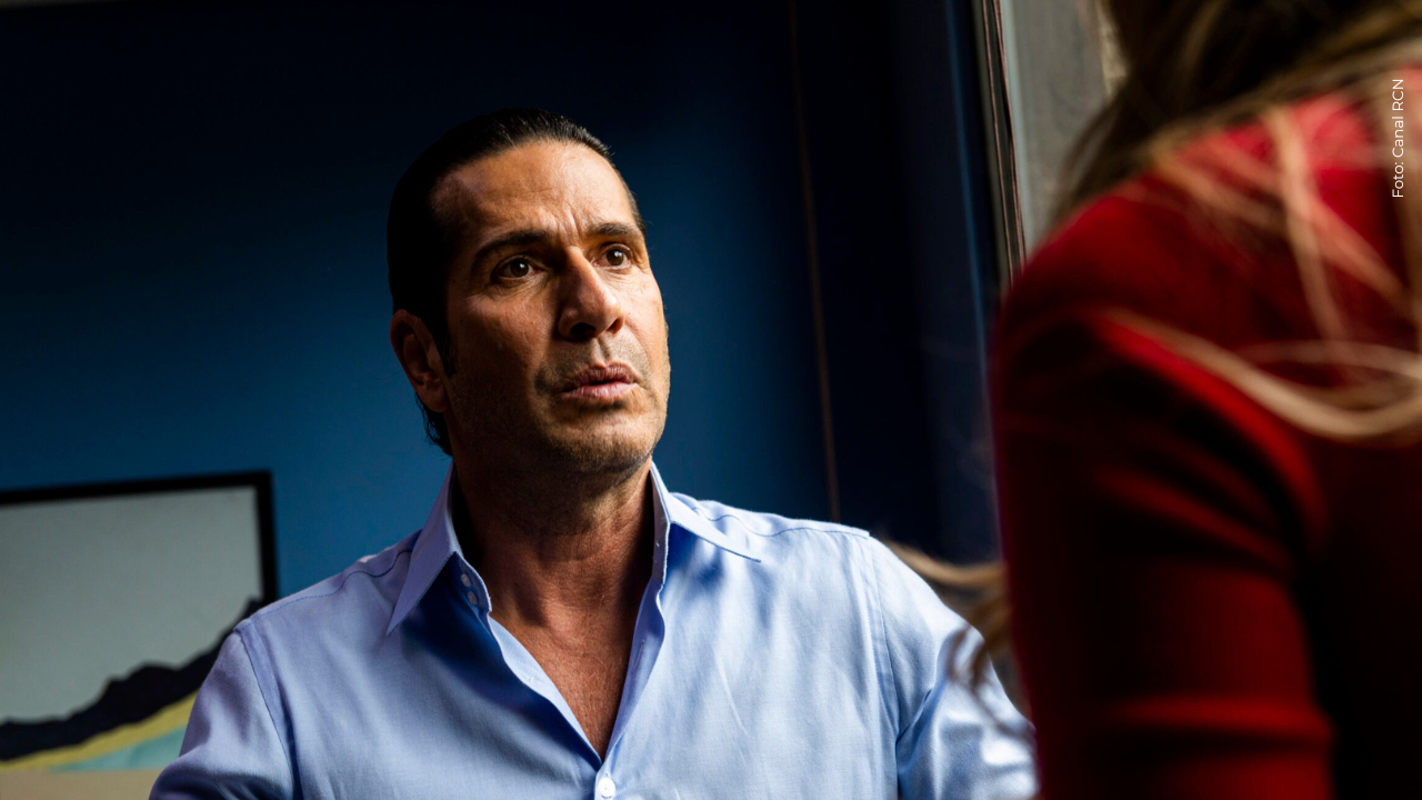 Hijo de Gregorio Pernía presumiría la que sería su nueva relación con una mujer mayor que él: ¿qué publicó?