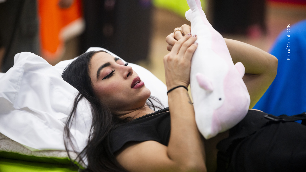 Beba no aguanta y rompe en llanto tras críticas de Mariana Zapata