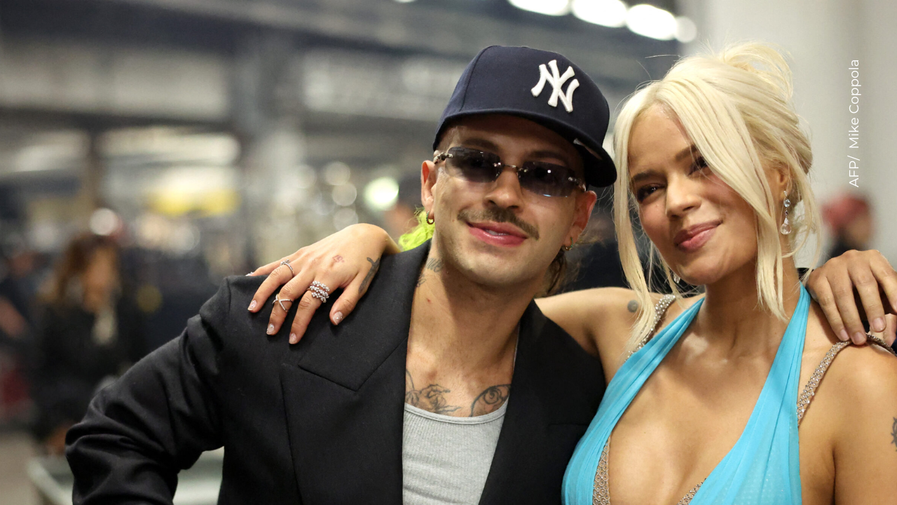 Feid llora en concierto y lo asocian con Karol G.