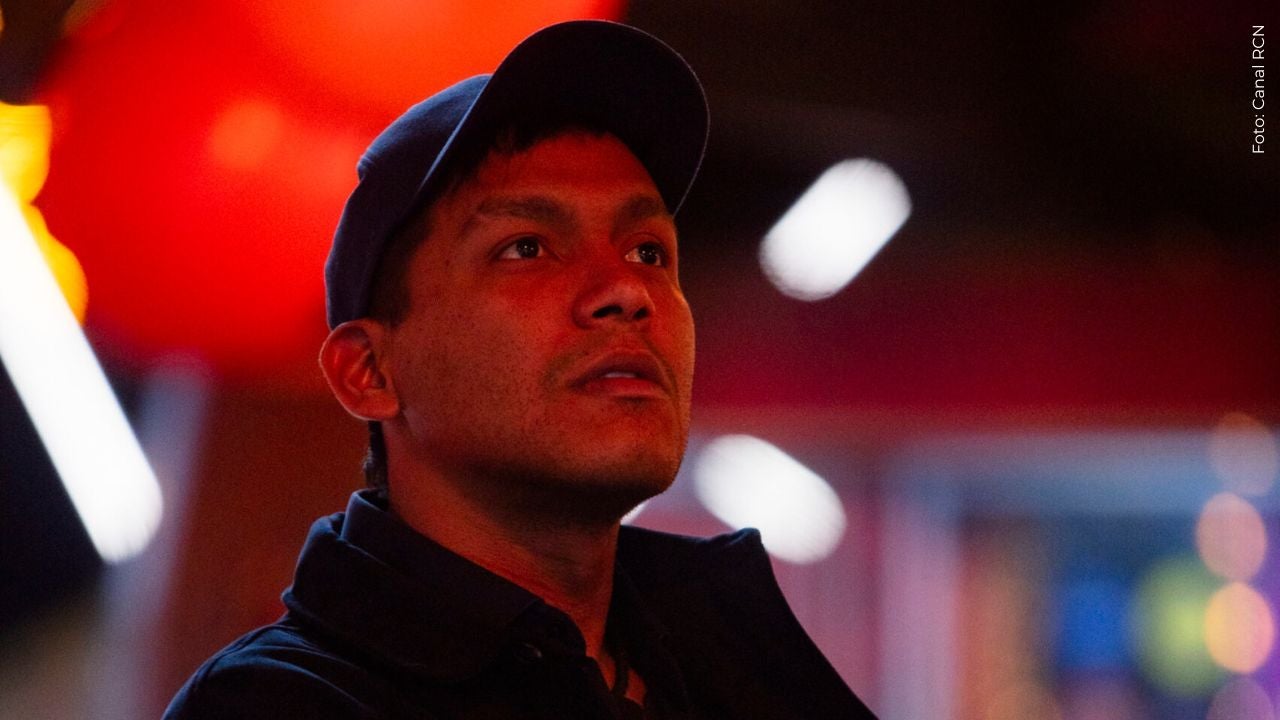 Esposa de Juanda Caribe lanza indirectas cantando despechada