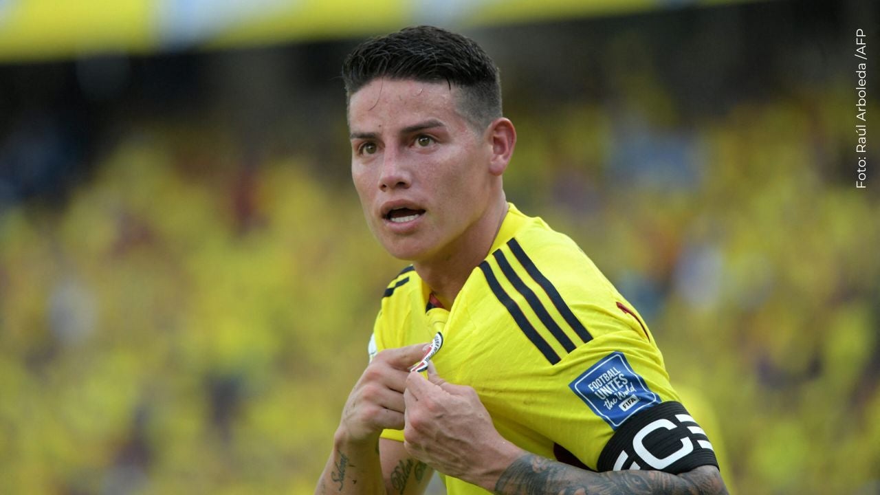 James Rodríguez celebrando un gol de la Selección Colombia