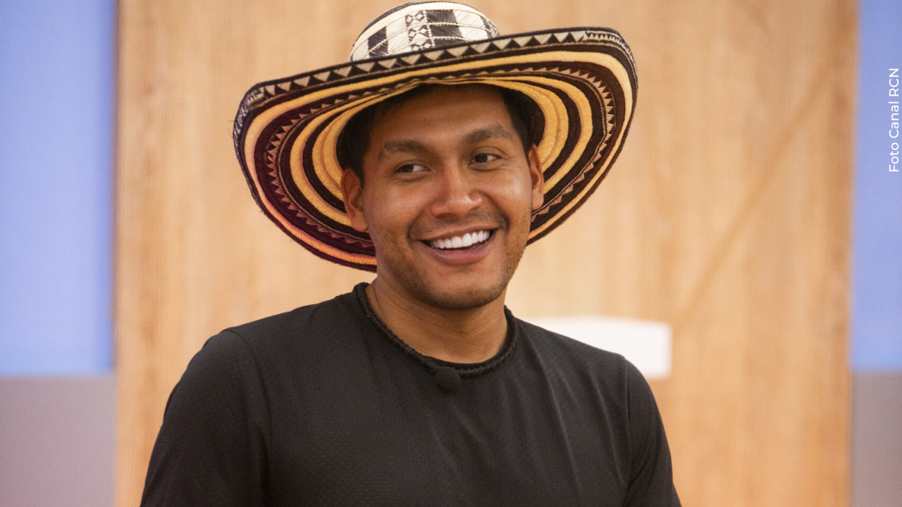 Madre de Juanda Caribe rompe el silencio y lo apoya en plena controversia