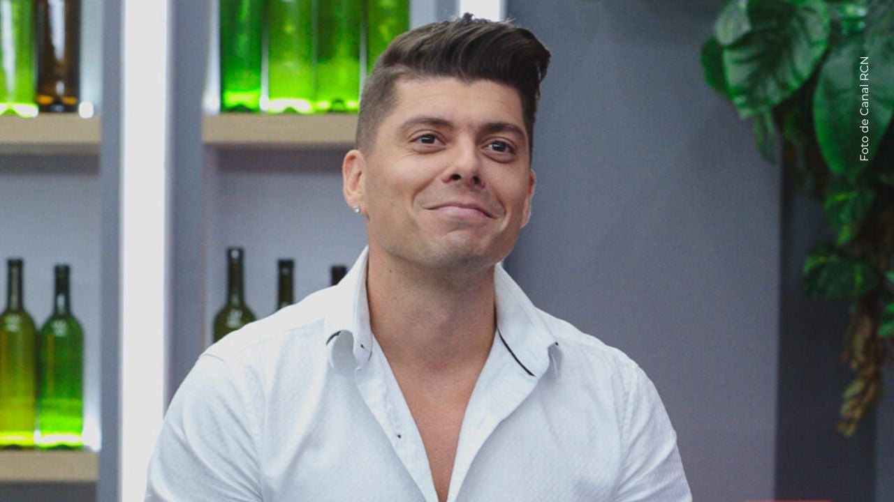 Ignacio Baladán mostró su diente partido.