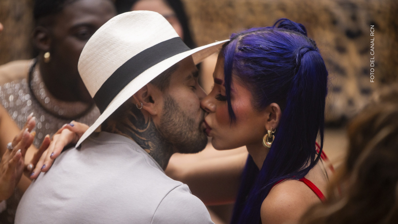 ¿Cómo fue el beso de Alexa Torrex y Tebi en La casa de los famosos Colombia?