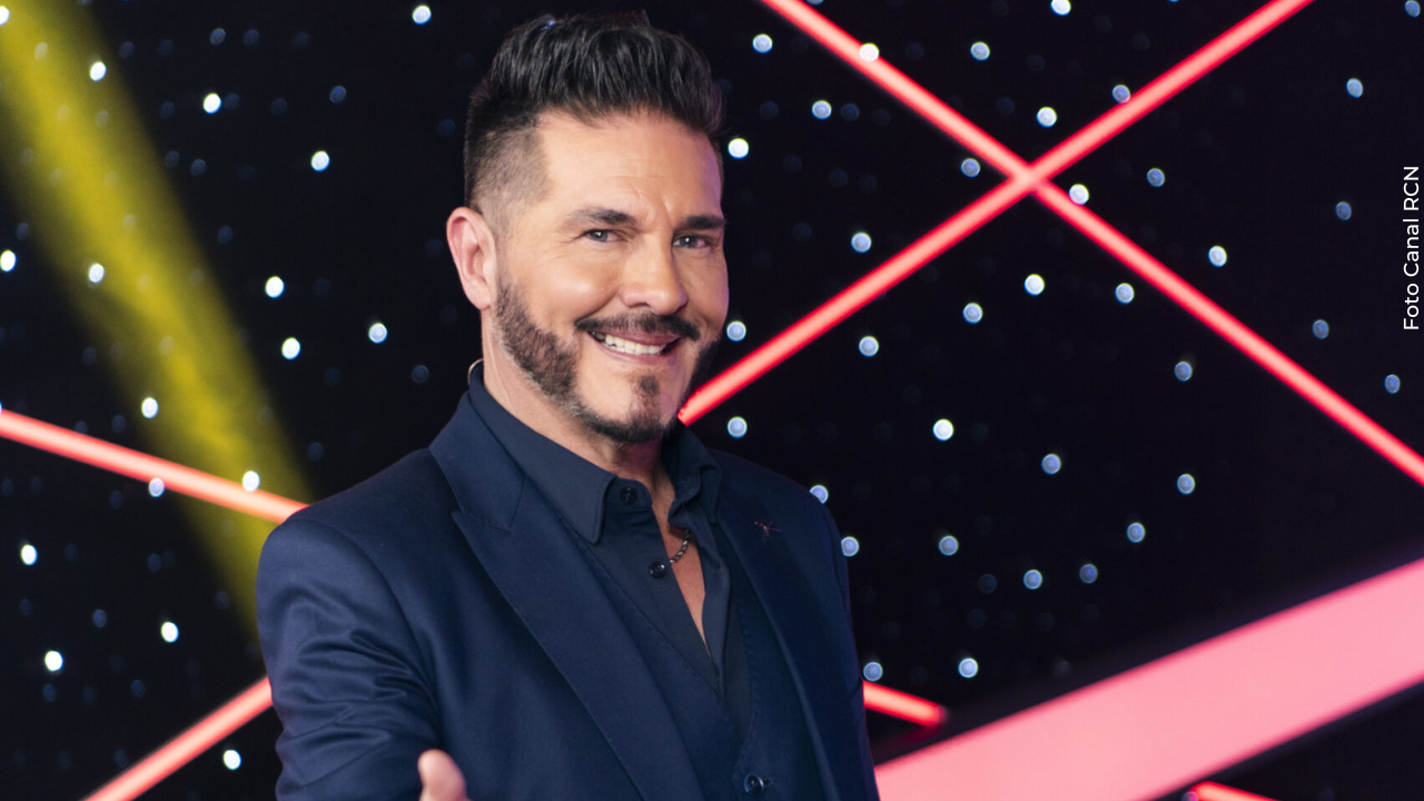 Marcelo Cezán responde a críticas por su presentación