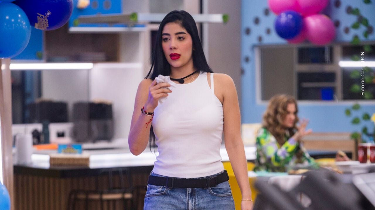 Mariana Zapata se quiebra tras enfrentamiento con Alexa Torrex.