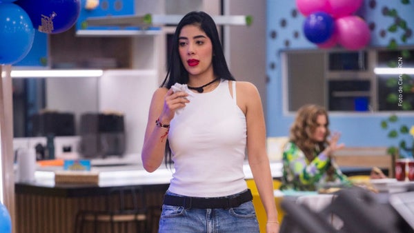 Mariana Zapata lloró tras su discusión con Alexa Torrex por invadir su espacio en La casa de los famosos