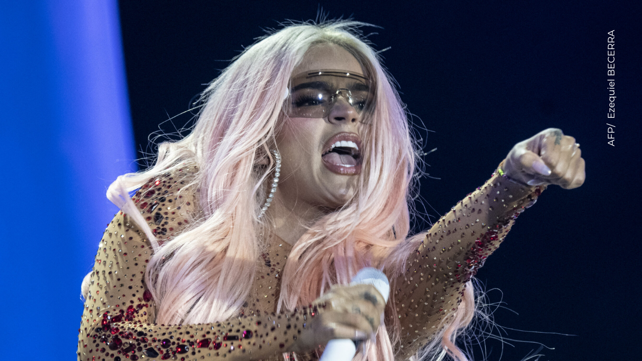 Cuestionan a Karol G por el costo de su show en Bogotá