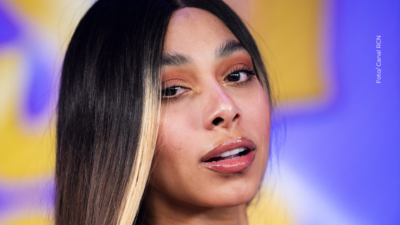 Prima de Karola Alcendra toma partido por Mariana Zapata