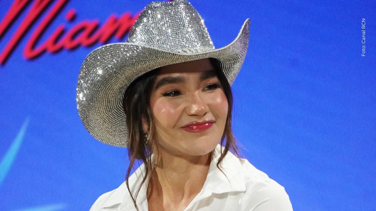 Paola Jara cautivó al mostrar a Emilia en Europa y la llamó “mi compañerita viajera”