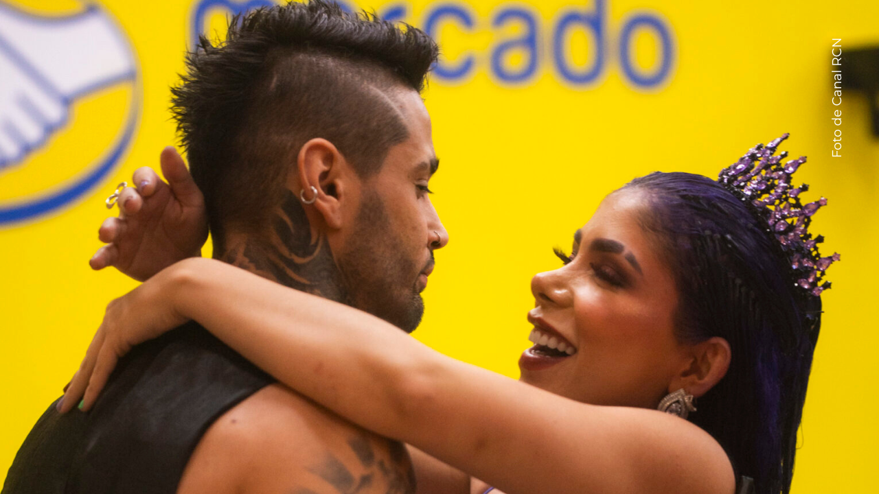 Tebi y Alexa en La casa de los famosos Colombia.