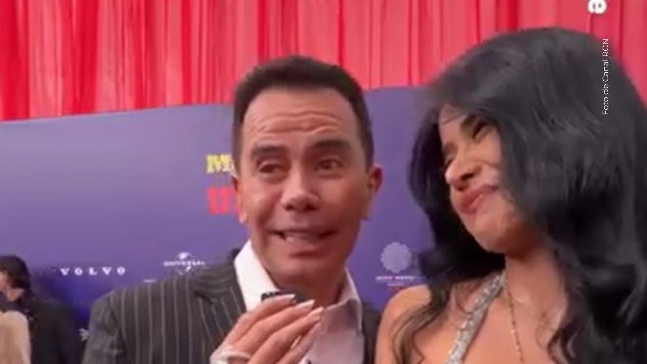 Jenny López sorprendió a Jhonny Rivera. 