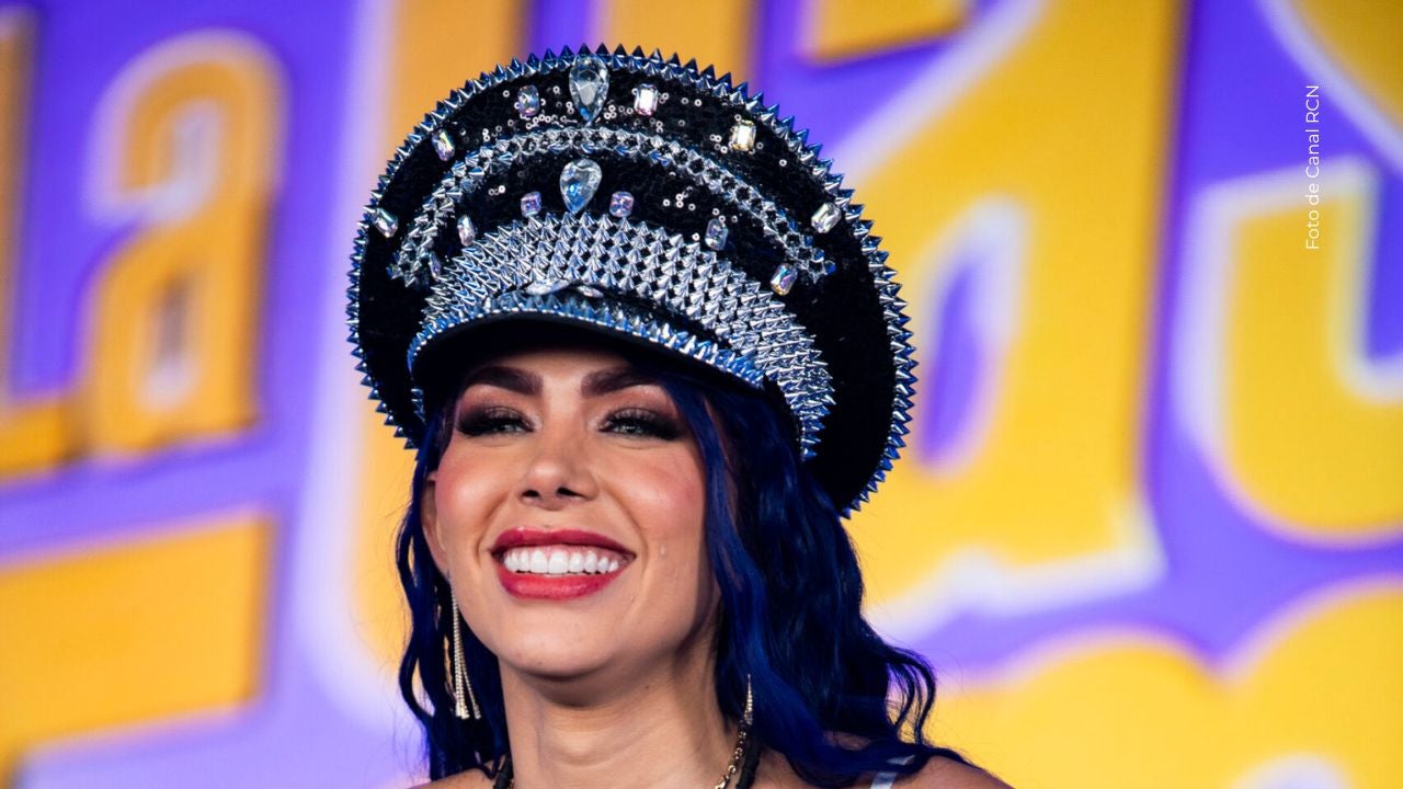 Alexa Torrex asegura que es ella la de la plata.