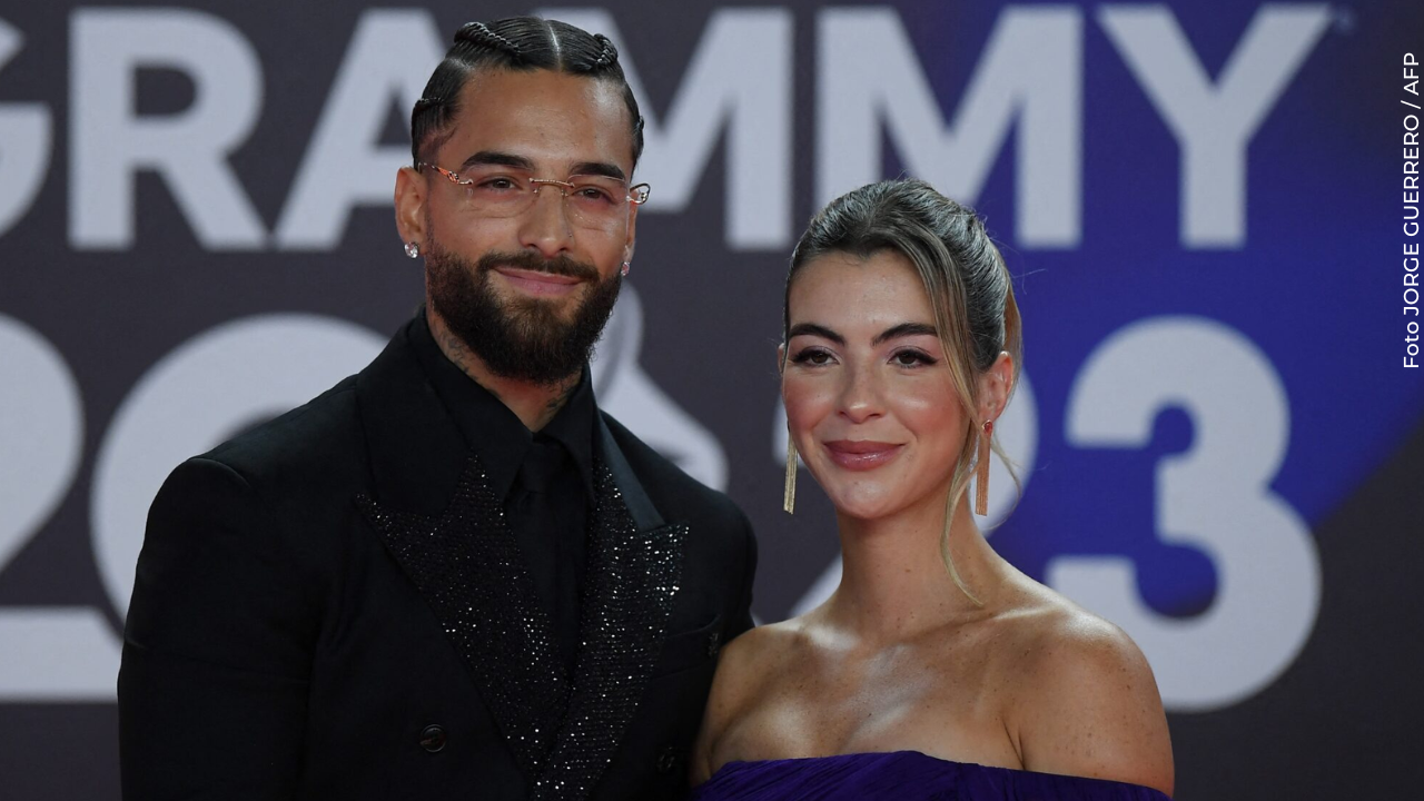Critican a Maluma por cercanía con influencer española tras anunciar que será papá