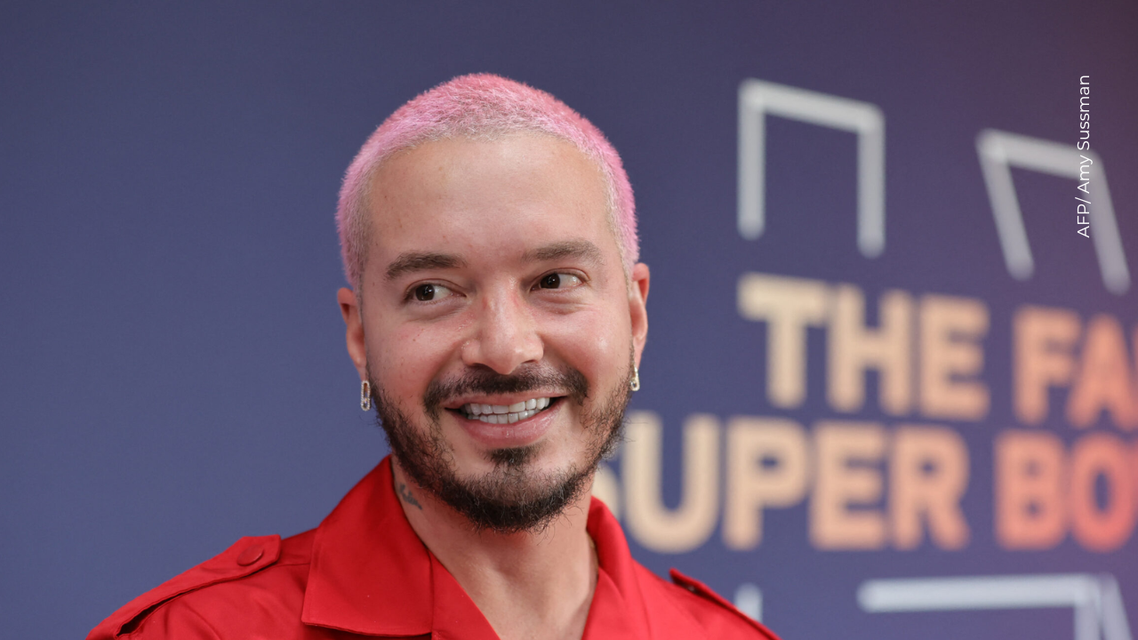 J Balvin enfrenta ola de críticas por supuesto gesto hacia mexicanos