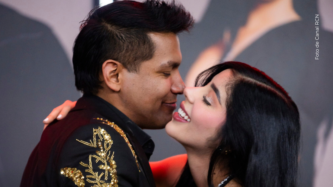 Mariana Zapata y Juanda Caribe en La casa de los famosos Colombia.