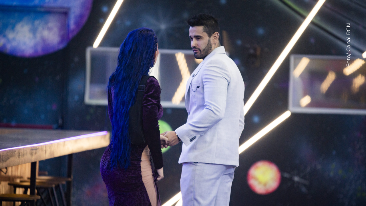 Alexa Torrex defiende su romance con Tebi Bernal