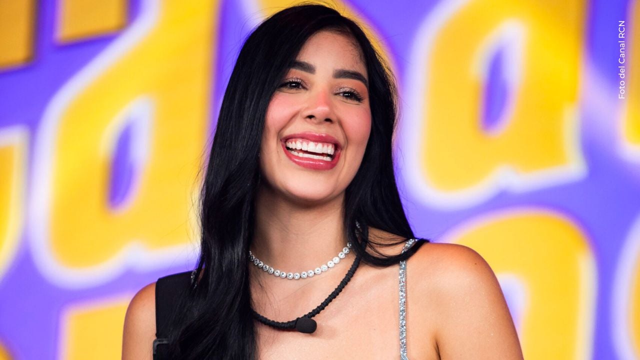 Redes estallan por recibimiento de Mariana Zapata: “igual al de Karina”